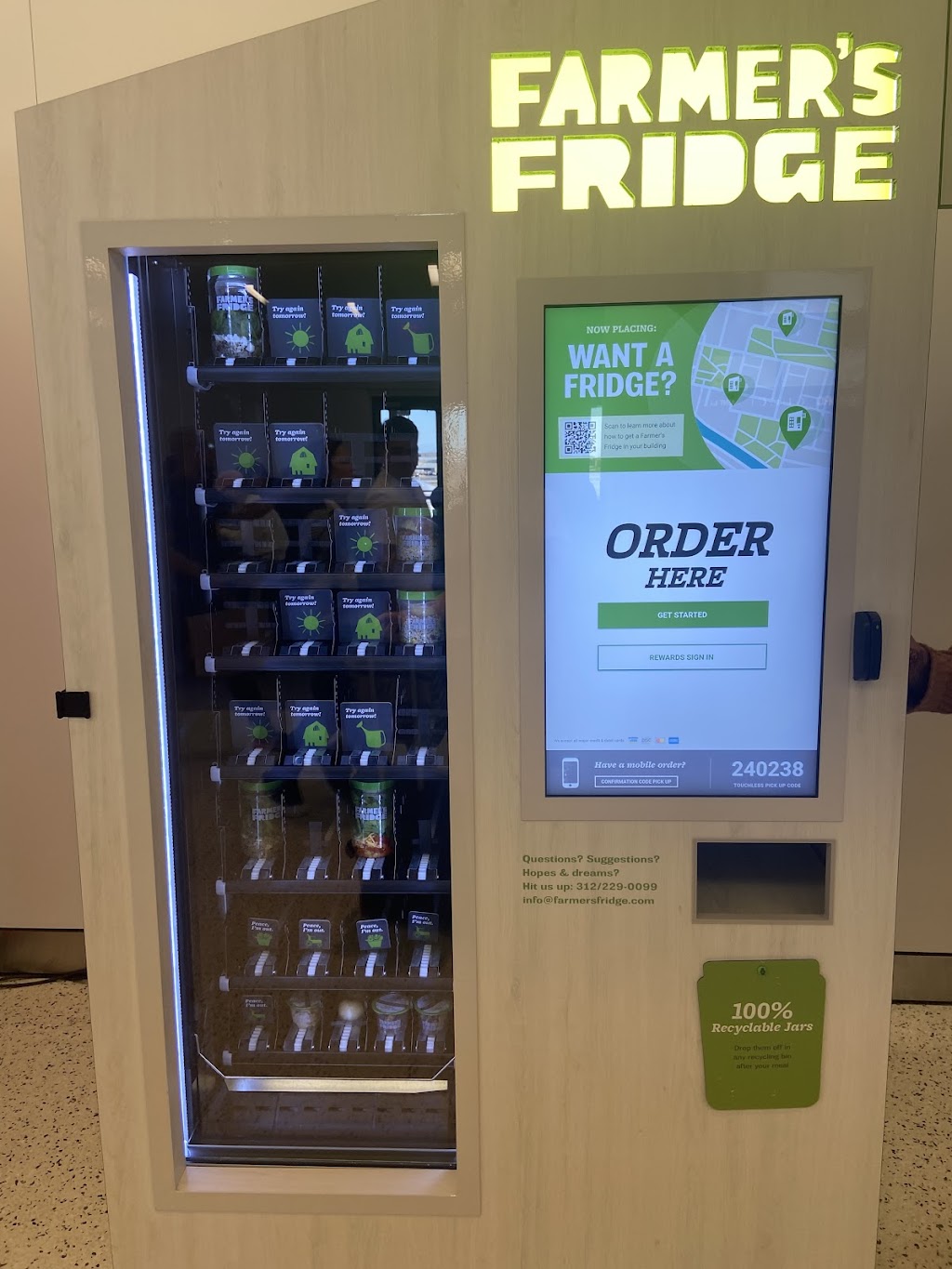 Farmers Fridge | John F. Kennedy International Airport, Terminal 4, Gate A4, Queens, NY 11430, USA | Phone: (312) 229-0099