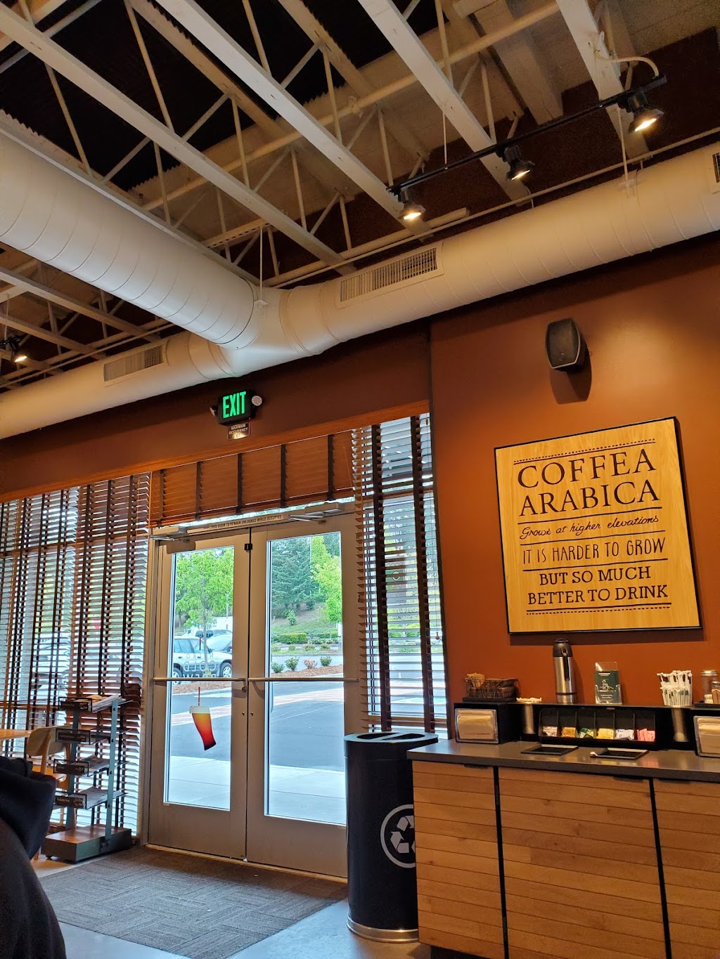 Starbucks | 164 SW Campus Dr STE 102, Federal Way, WA 98023, USA | Phone: (253) 289-8416