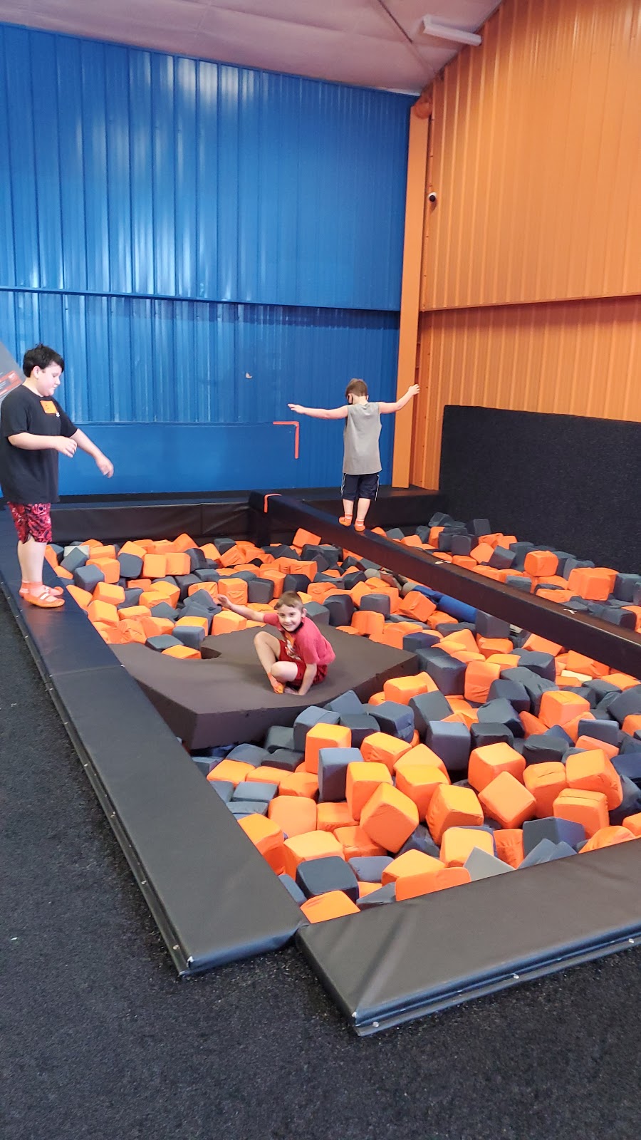 Sky Zone Trampoline Park | 1600 Albon Rd, Holland, OH 43528 | Phone: (419) 491-1194