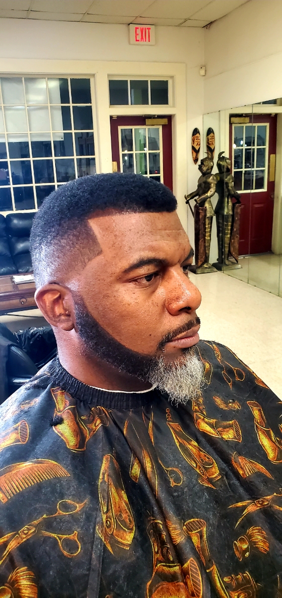 Ubora Barber And Beauty | 8249 Hull Street Rd, Richmond, VA 23235 | Phone: (804) 729-6943