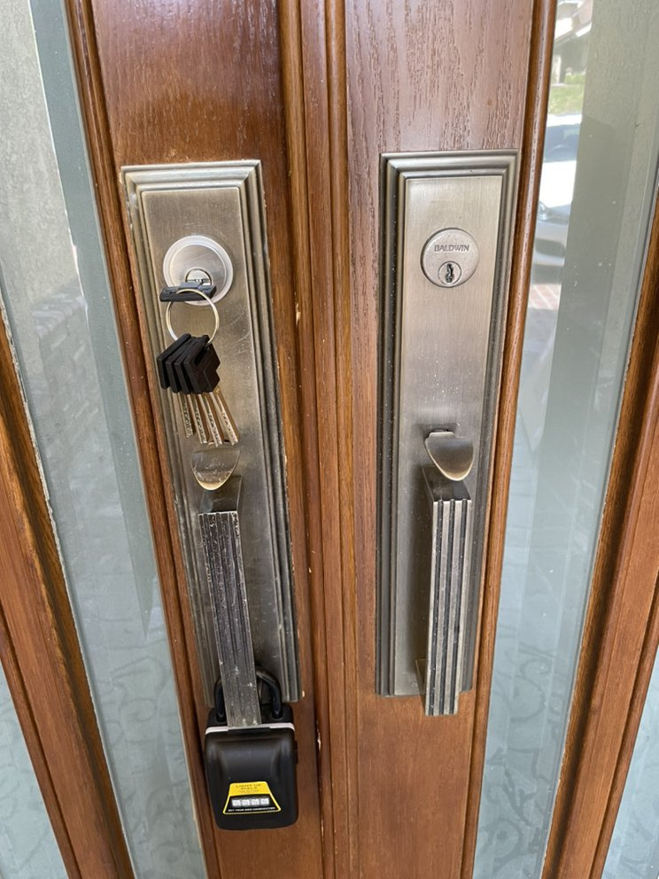 Yale KeyExpress | 235 Park Rd, Burlingame, CA 94010, USA | Phone: (650) 319-9513