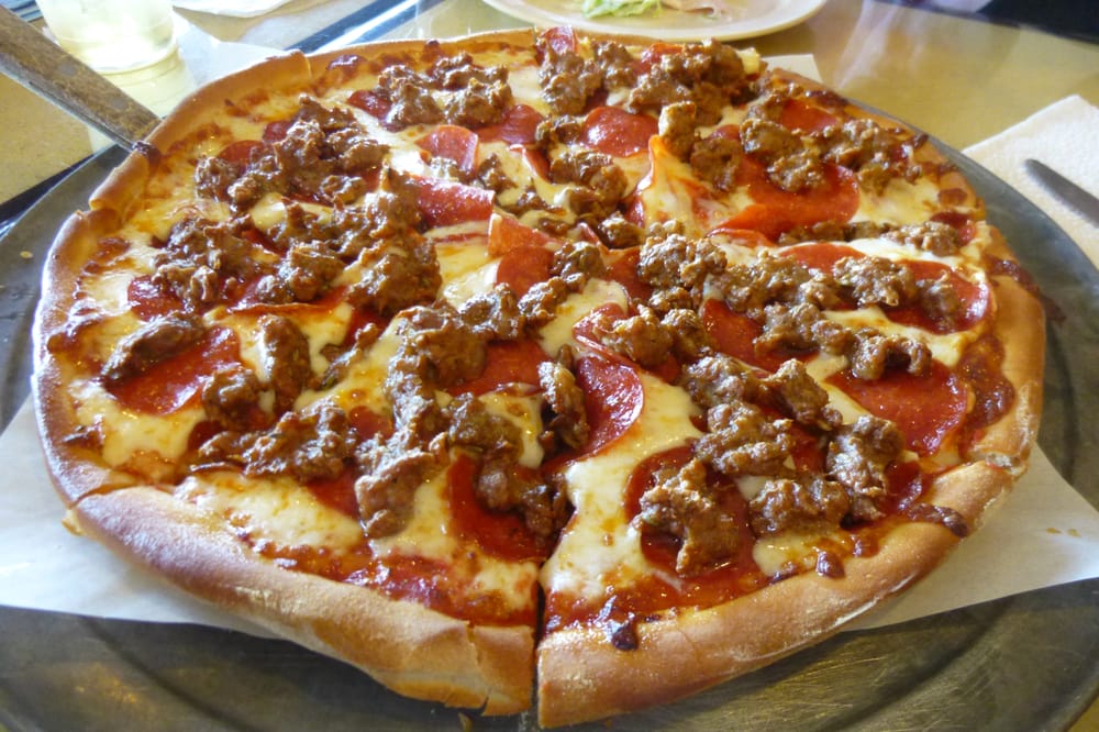 Gondola Pizza | 15840 Imperial Hwy., La Mirada, CA 90638, USA | Phone: (562) 943-8840