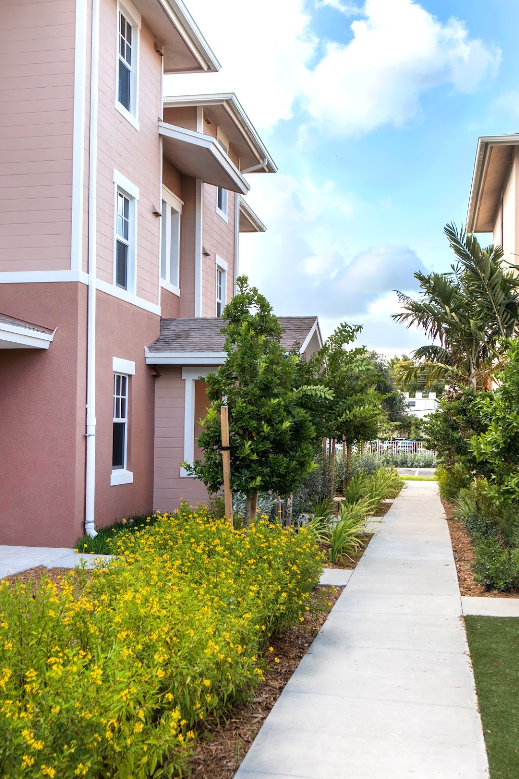 Oakland Preserve Apartments | 3600 NE 2nd Ave, Oakland Park, FL 33334, USA | Phone: (954) 566-0706