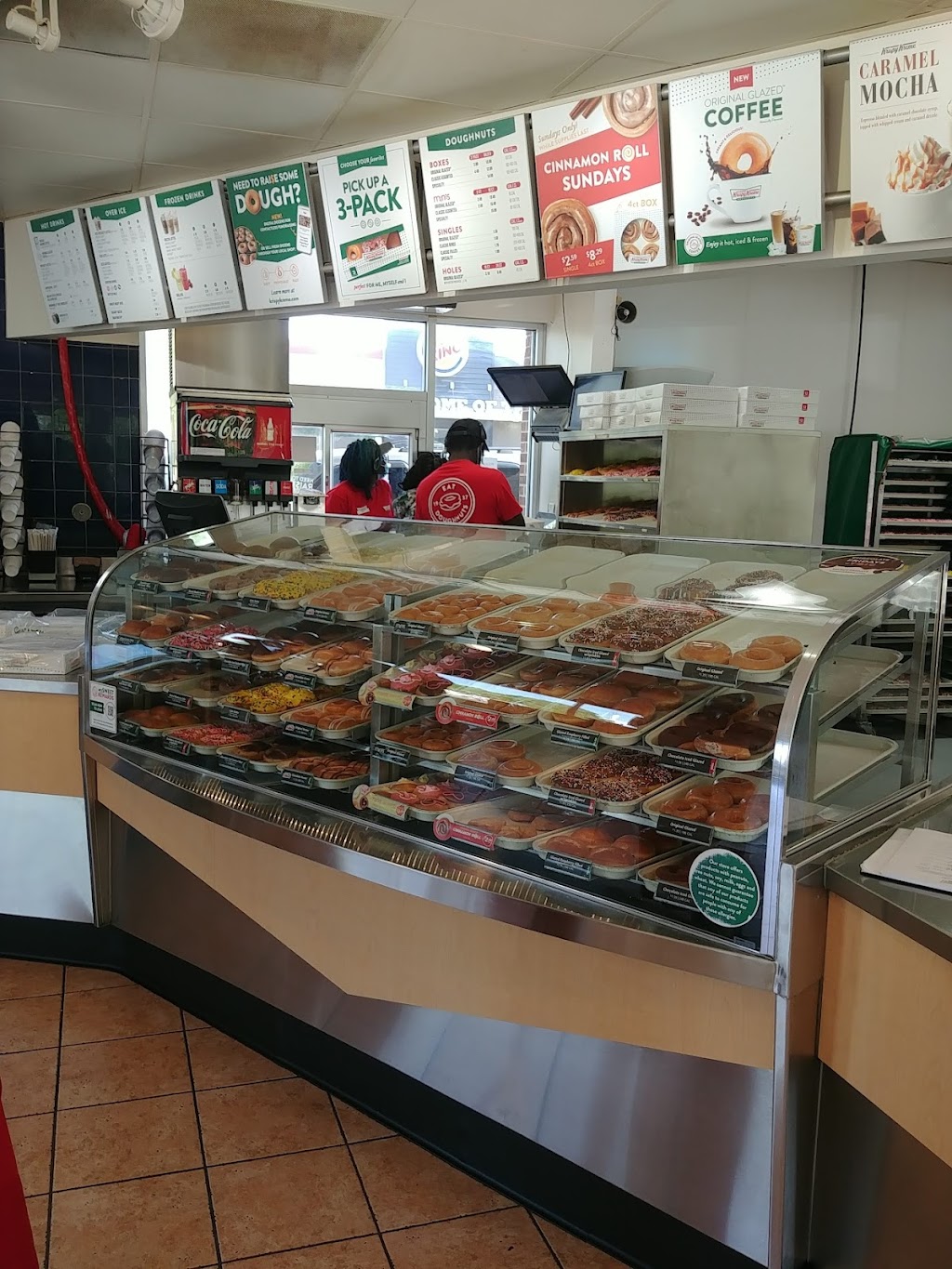 Krispy Kreme | 10880 W Florissant Ave, St. Louis, MO 63136, USA | Phone: (314) 521-5515