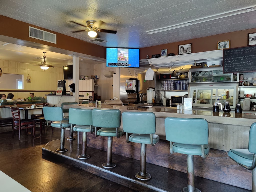 The Original Saugus Cafe | Parking lot, 25861 Railroad Ave, Santa Clarita, CA 91355, USA | Phone: (661) 259-7886