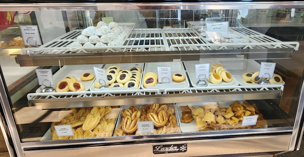 Candle Light Bakery | 10965 Rosecrans Ave, Norwalk, CA 90650, USA | Phone: (562) 863-8259