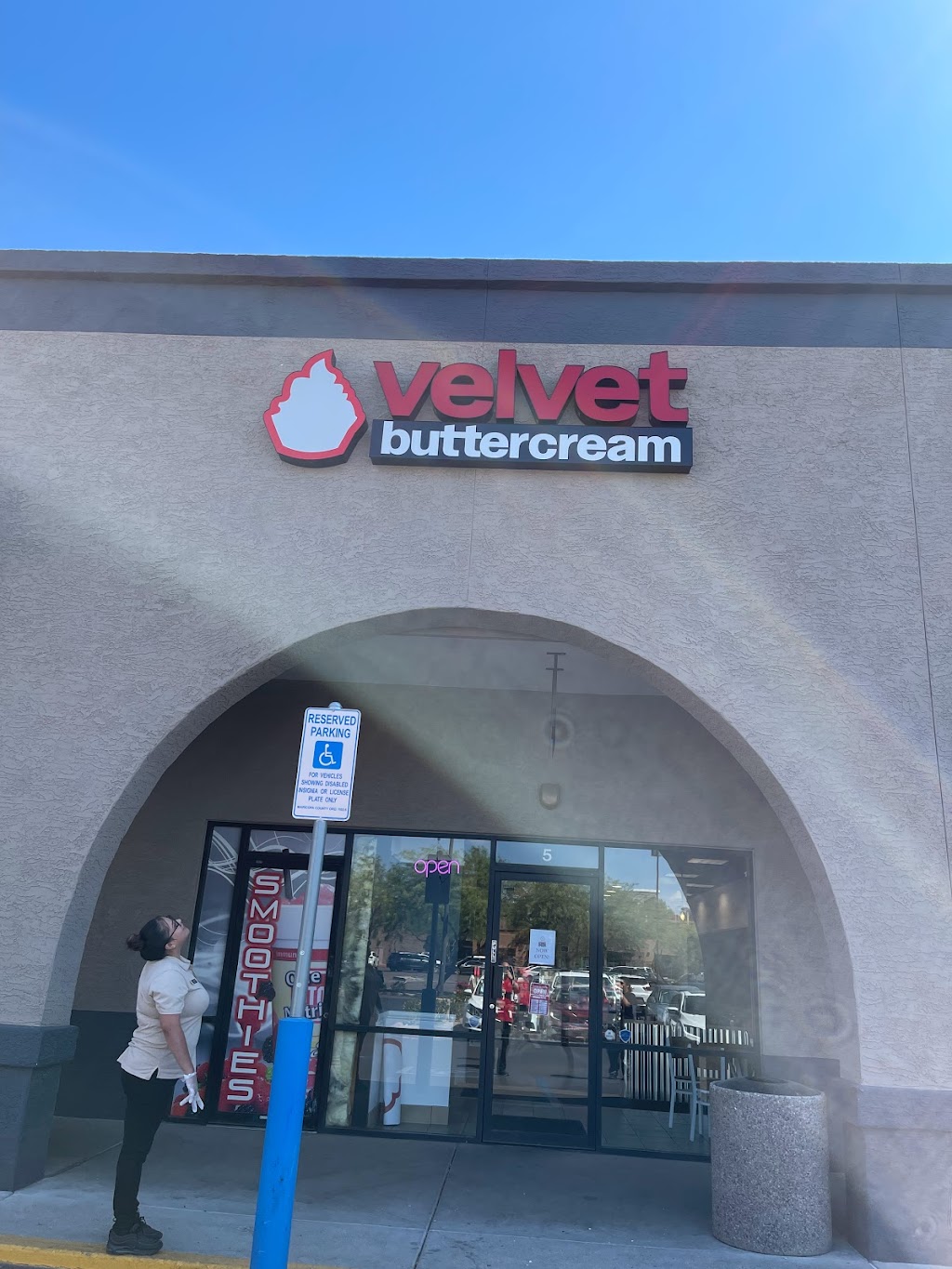 The Velvet Buttercream | 702 W Camelback Rd #5, Phoenix, AZ 85013, USA | Phone: (602) 734-1408