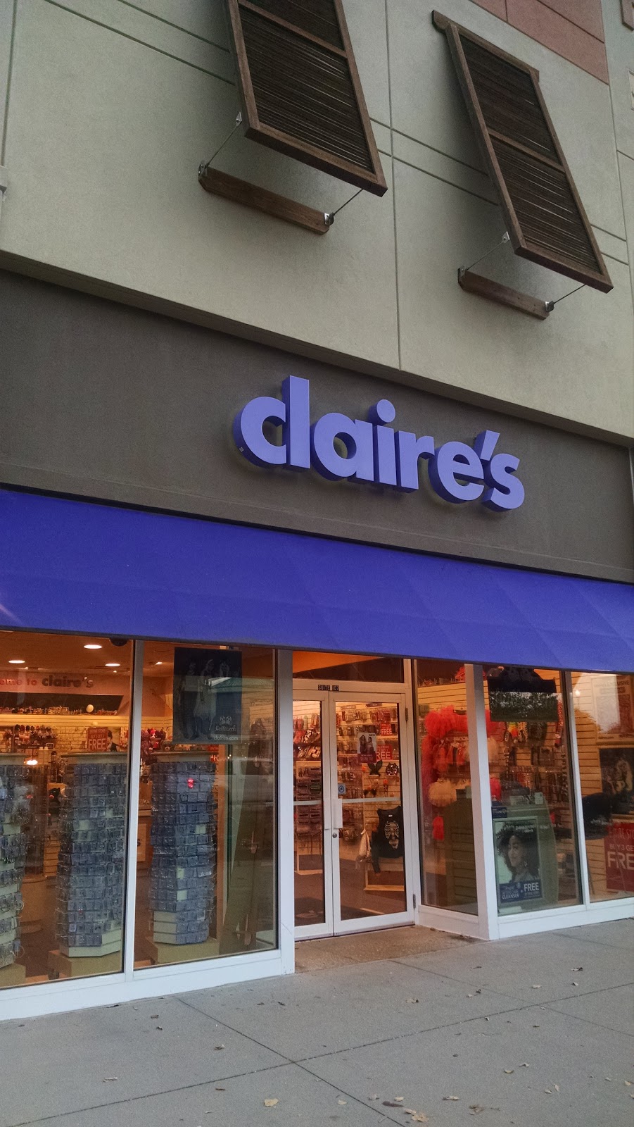 Claires | 17305 Davenport St, Omaha, NE 68118, USA | Phone: (402) 289-0803