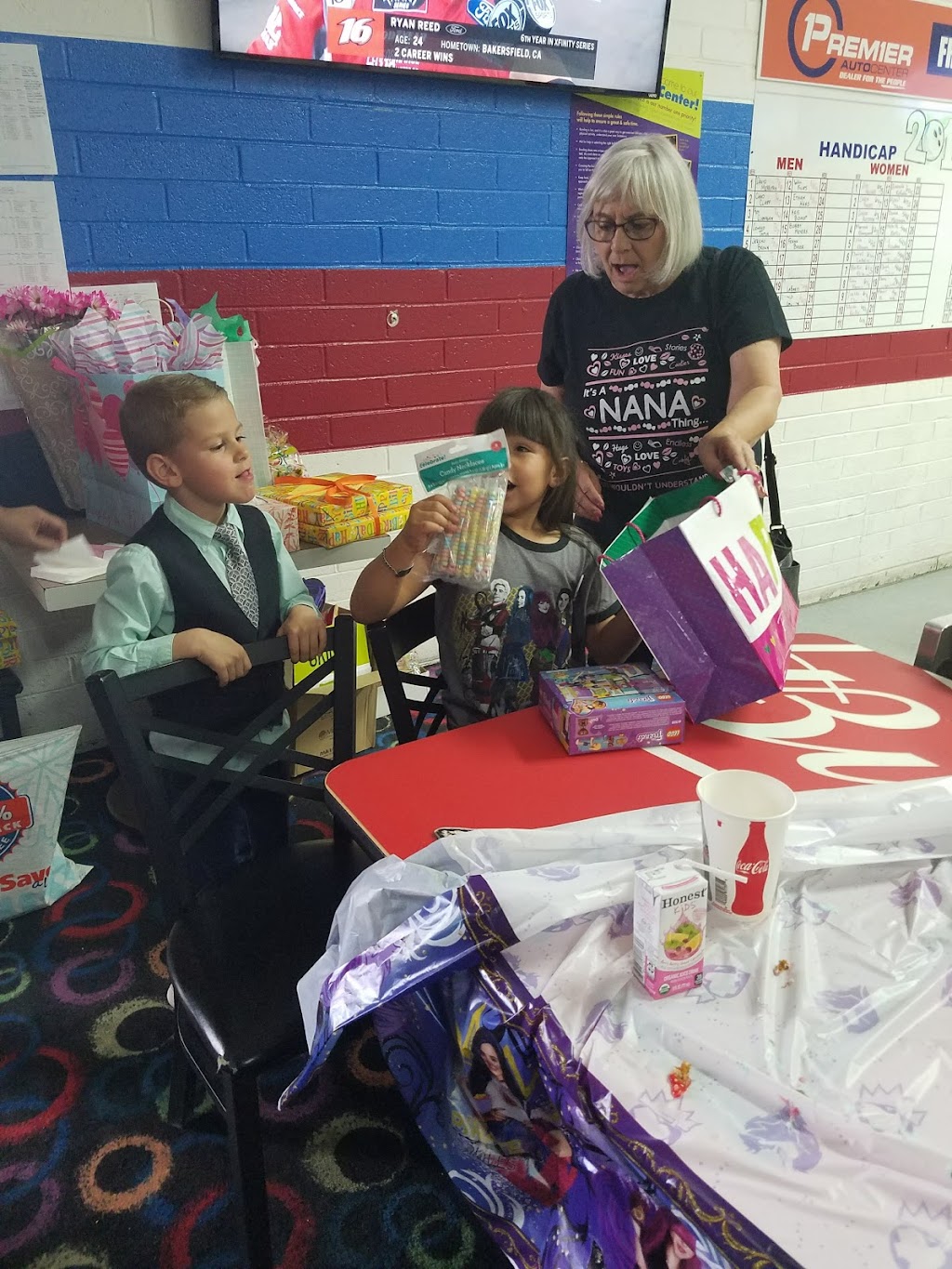 Cotton Bowl Lanes | 1740 N Pinal Ave, Casa Grande, AZ 85122, USA | Phone: (520) 836-7304