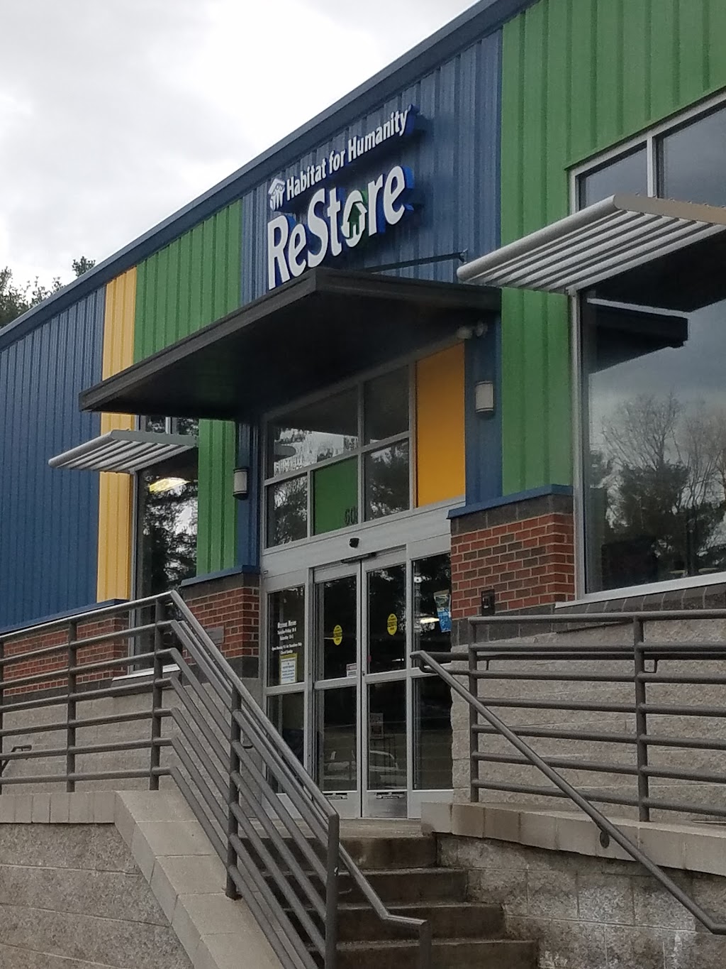 Habitat Forsyth ReStore-Coliseum Dr. Winston-Salem | 608 Coliseum Dr NW, Winston-Salem, NC 27106, USA | Phone: (336) 893-8495