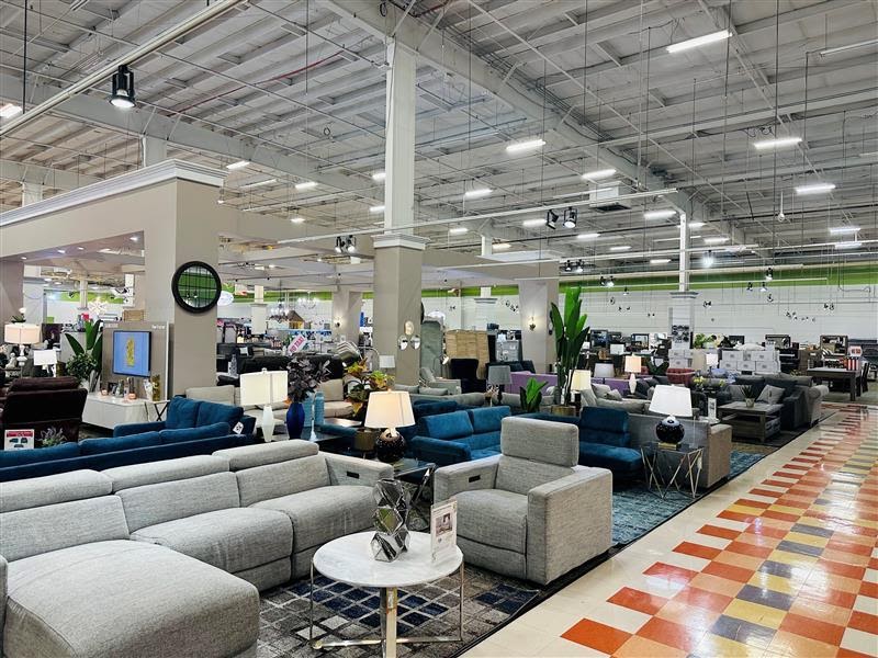 Curacao San Bernardino | 885 Harriman Pl, San Bernardino, CA 92408, USA | Phone: (909) 383-5099