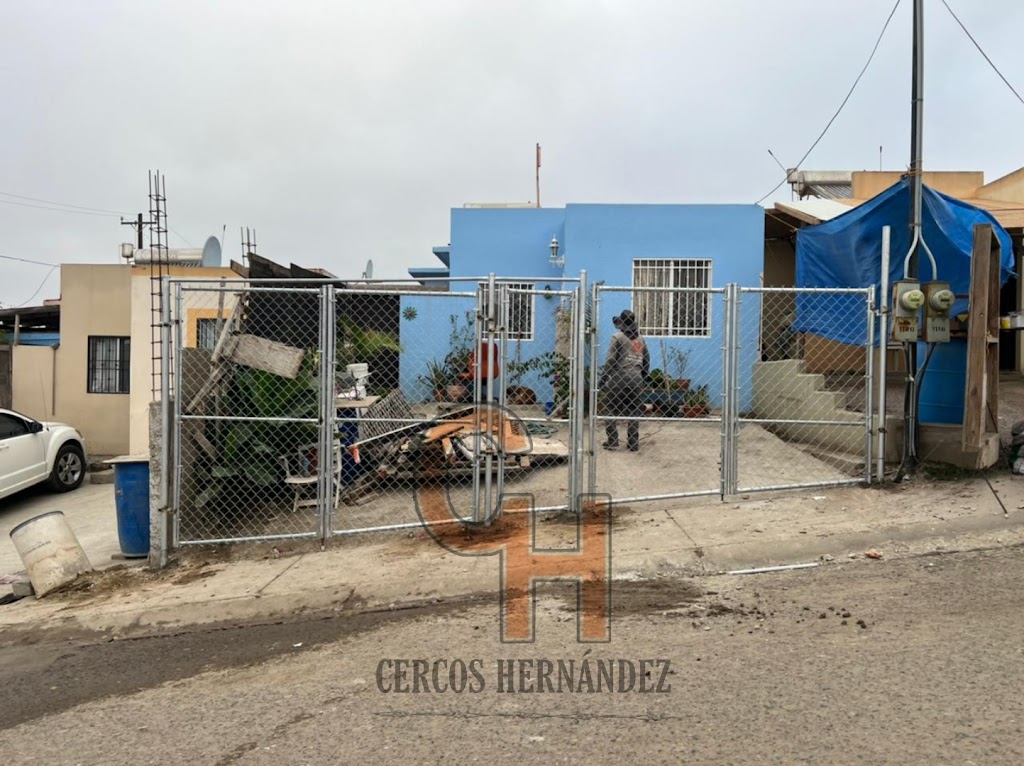 Cercos Y Alambrados Hernández | Lomas de las Torres 26810-7, Vista De Palmillas III, El Refugio, 22254 Tijuana, B.C., Mexico | Phone: 664 903 2870