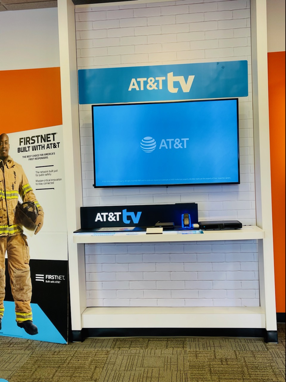 AT&T Store | 1800 W 14 Mile Rd Ste E, Royal Oak, MI 48073, USA | Phone: (248) 288-0980