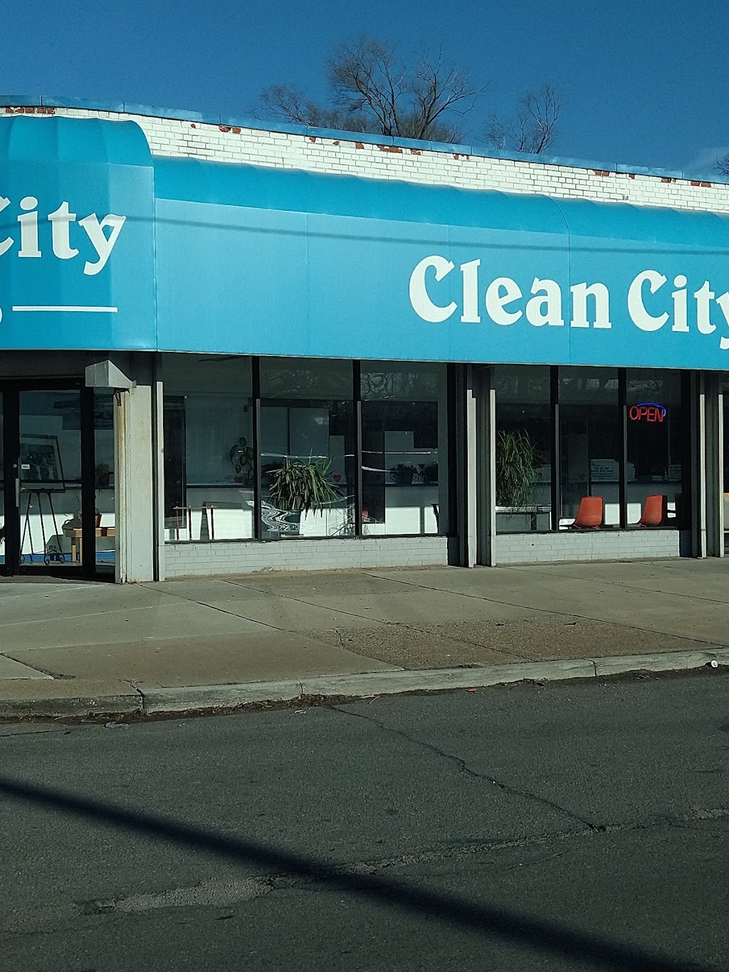 Clean City | 16036 W Seven Mile Rd, Detroit, MI 48235, USA | Phone: (313) 273-8660