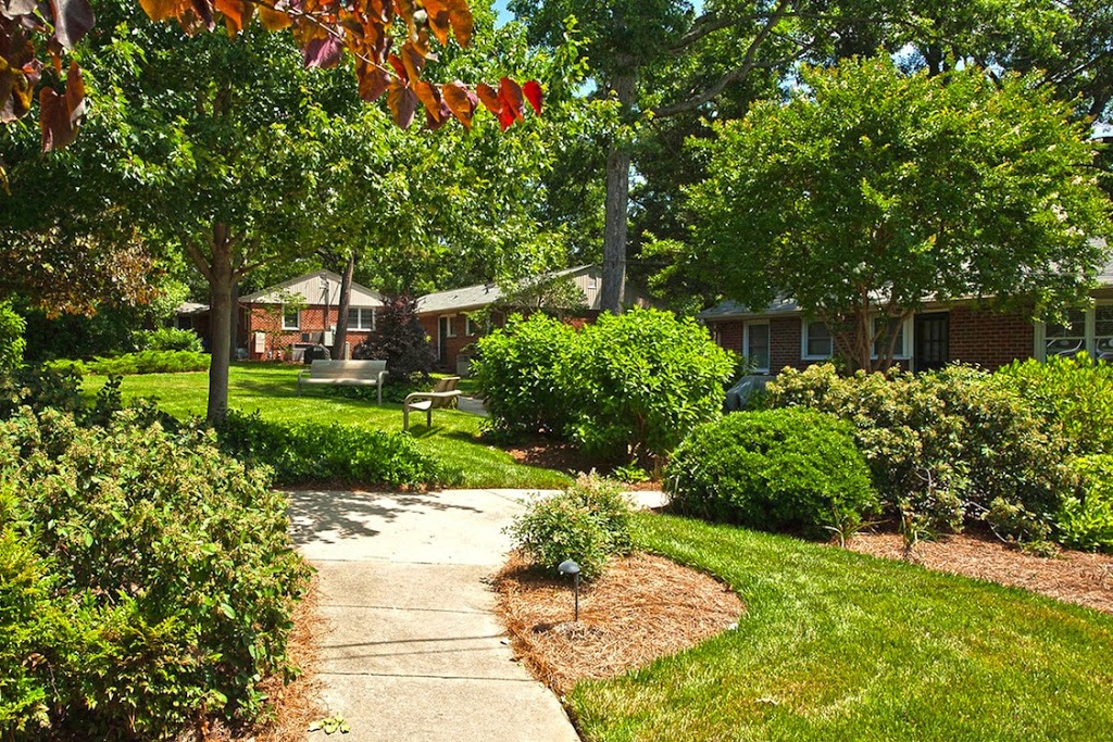 Glen Lennox Apartments | 5 Hamilton Rd, Chapel Hill, NC 27514, USA | Phone: (844) 262-2692 Glen Lennox Apartments | 5 Hamilton Rd, Chapel Hill, NC 27514, USA | Phone: (844) 262-2692