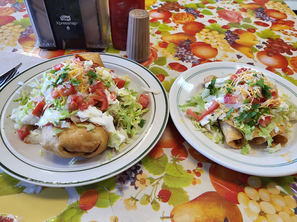 El Tacazo Mexican Delights | 95 E Minnesota St, Le Center, MN 56057, USA | Phone: (507) 357-2232