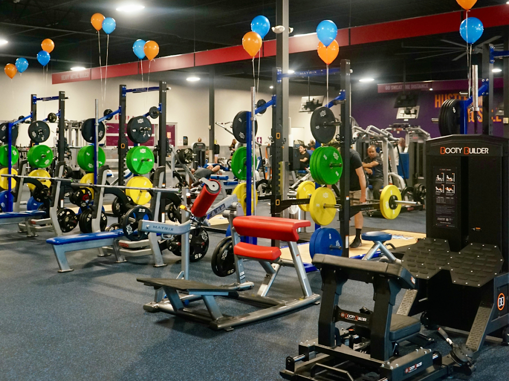 Crunch Fitness - Florence | 77 Spiral Dr, Florence, KY 41042, USA | Phone: (859) 371-2348