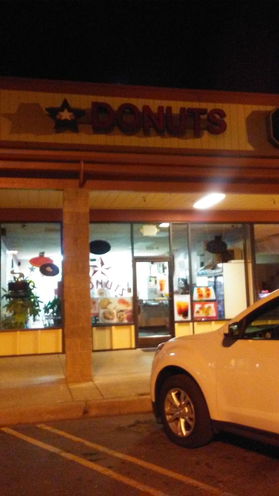 Star Donuts | 535 CA-49, Jackson, CA 95642, USA | Phone: (209) 223-1300