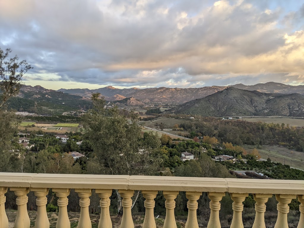 Hilltop Chateau | 20895 Viento Valle, Escondido, CA 92025, USA | Phone: (858) 848-0418