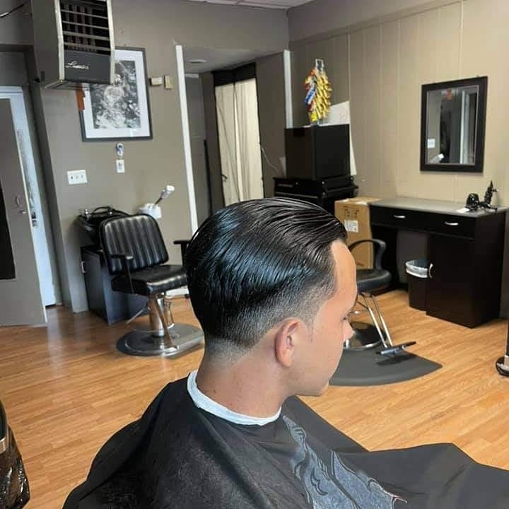 Fresh Fades Barbershop and Salon | 2289 Patterson Rd B, Dayton, OH 45420, USA | Phone: (937) 938-1083