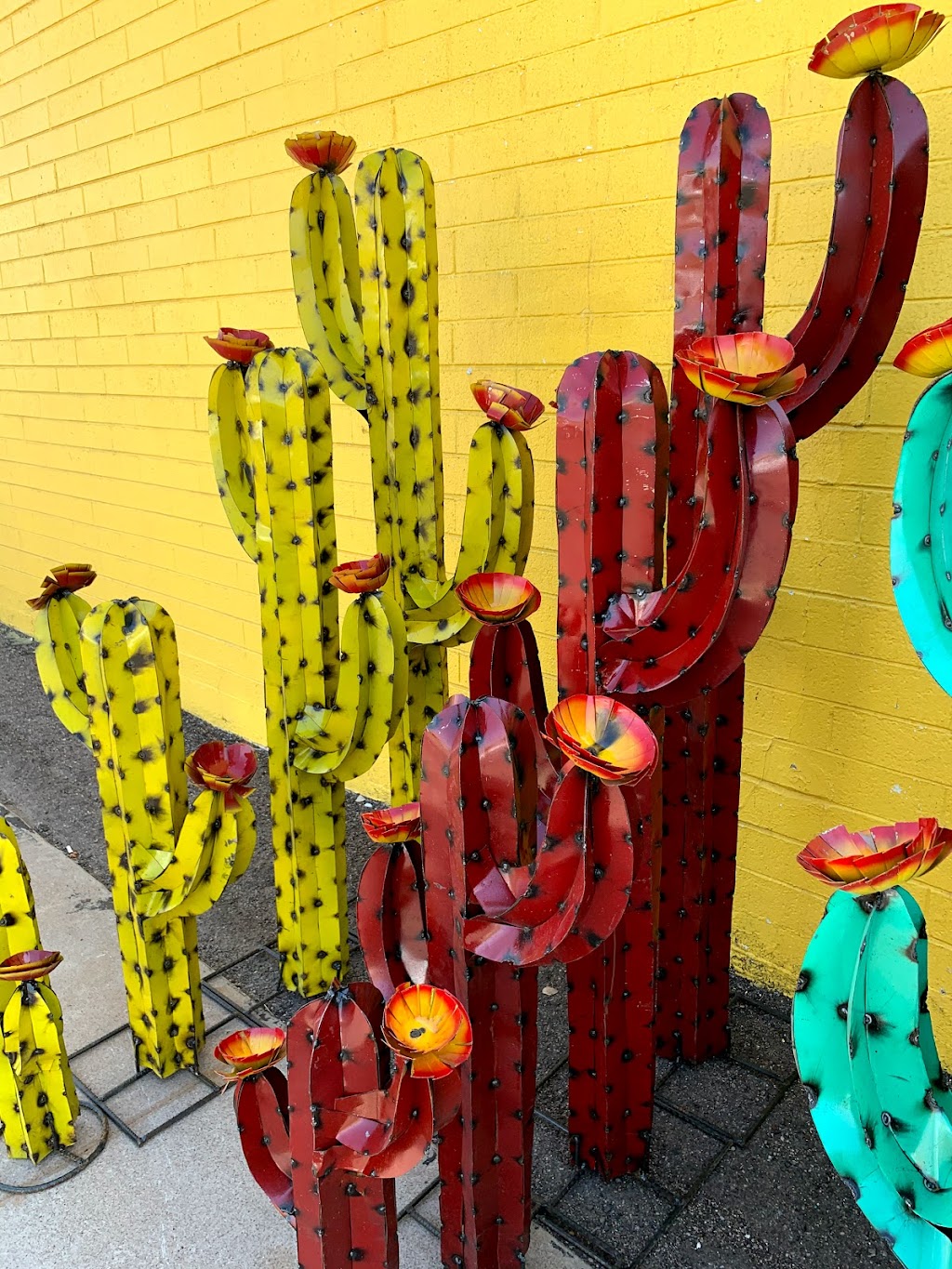 Bulleyes Ad Services | 2936 N 36th St, Phoenix, AZ 85018, USA | Phone: (602) 492-5488