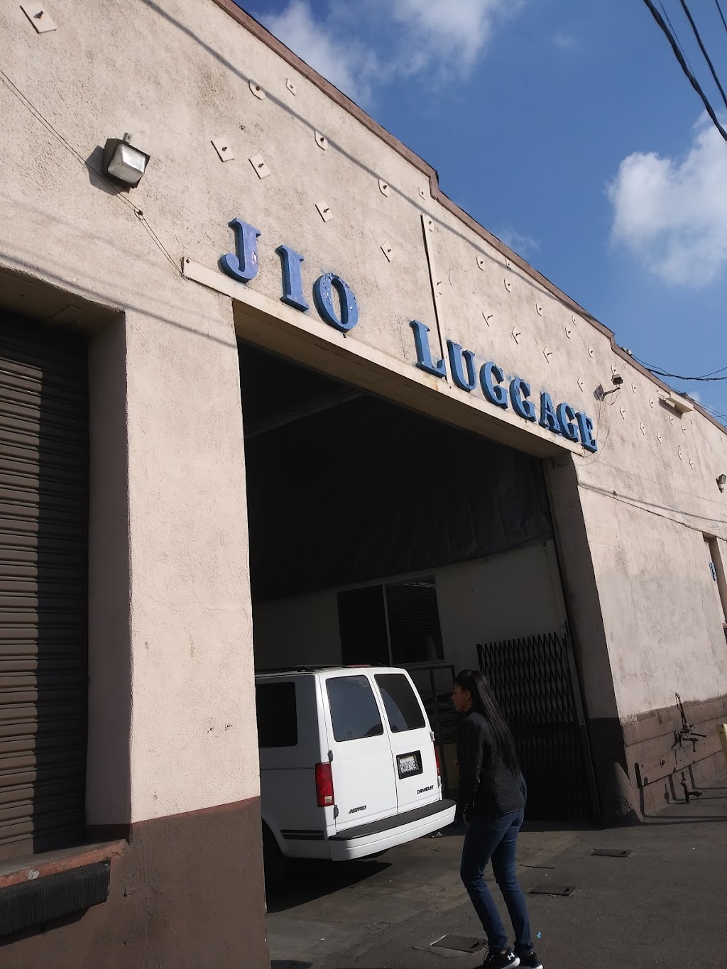 Jio Luggage | 2479 Porter St, Los Angeles, CA 90021, USA | Phone: (213) 891-9424