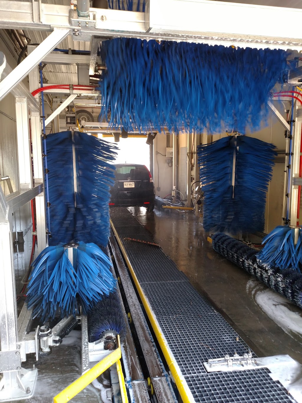 Wash Zone - Carwash | 3155 S Crater Rd, Petersburg, VA 23805, USA | Phone: (800) 605-2734