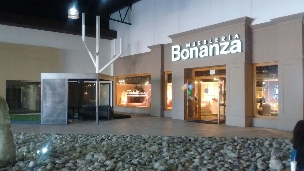 Muebleria Bonanza Sucursal Plaza Monarca | Gato Bronco 18561-5, Lago Sur, 22217 Tijuana, B.C., Mexico | Phone: 664 660 1408