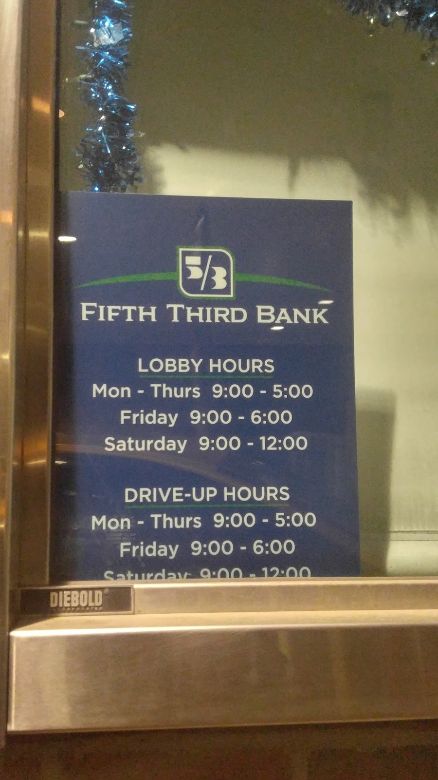 Fifth Third Bank & ATM | 2152 Schorr Way Dr, Lancaster, OH 43130, USA | Phone: (740) 689-5300