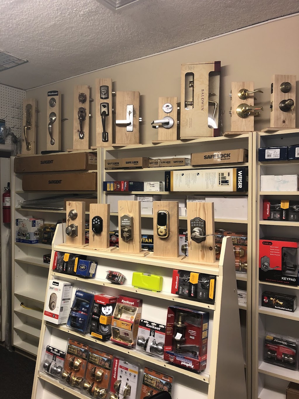 City Locksmith llc | 6020 Millett Ave, Sterling Heights, MI 48312 | Phone: (888) 414-2489