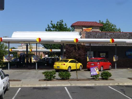 Sonic Drive-In | 850 SE 192nd Ave, Vancouver, WA 98683, USA | Phone: (360) 891-6646