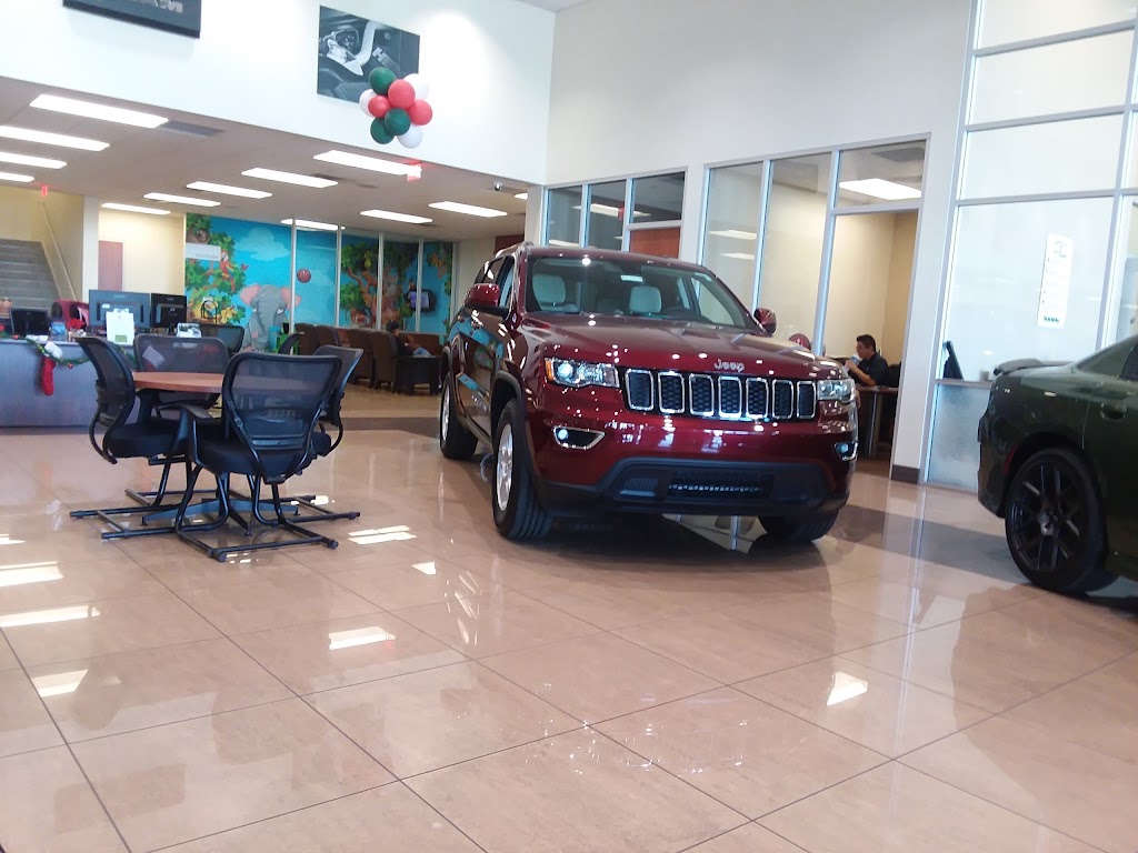 Earnhardt Chrysler Dodge Jeep Ram | 1521 E Drivers Way, Gilbert, AZ 85297, USA | Phone: (480) 926-4000