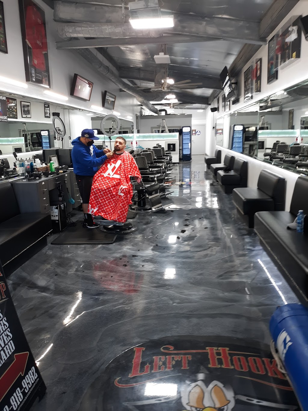 LEFT HOOK BARBERSHOP | 14416 Friar St C, Van Nuys, CA 91401, USA | Phone: (818) 967-9158