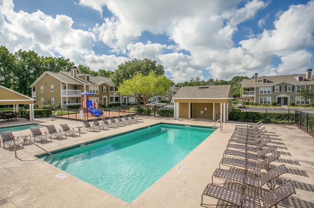 Villas at St. Johns Apartments | 7595 Baymeadows Cir W, Jacksonville, FL 32256, USA | Phone: (904) 739-3488