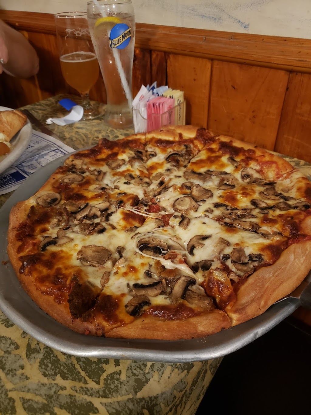 Bosco’s Family Restaurant | 165 Division St, Amsterdam, NY 12010, USA | Phone: (518) 842-5077