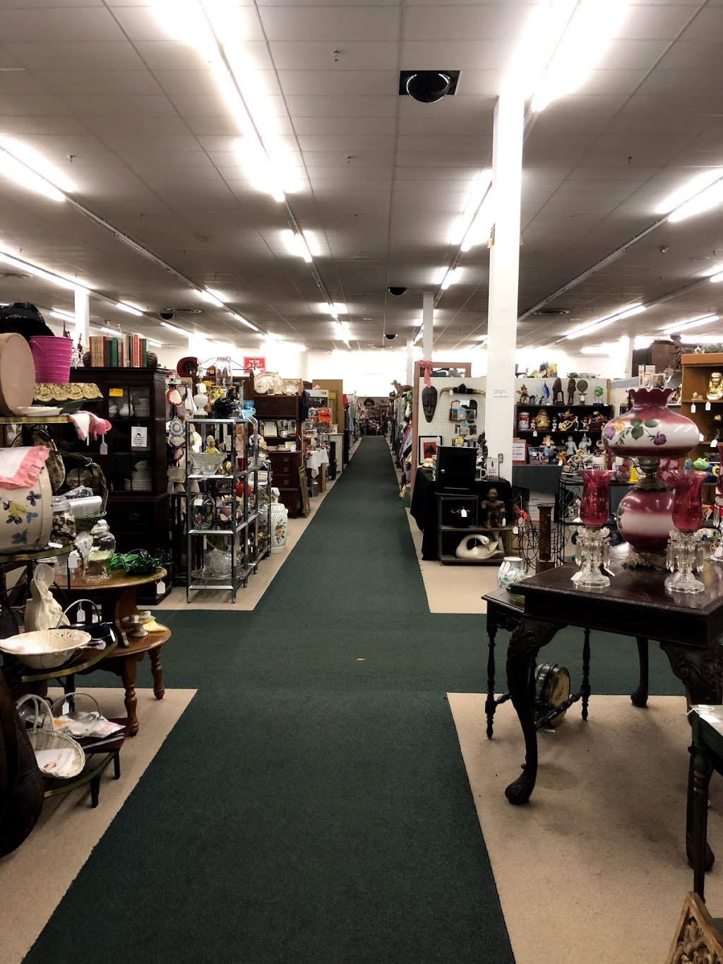 South County Antique Mall | 13208 Tesson Ferry Rd, St. Louis, MO 63128, USA | Phone: (314) 842-5566