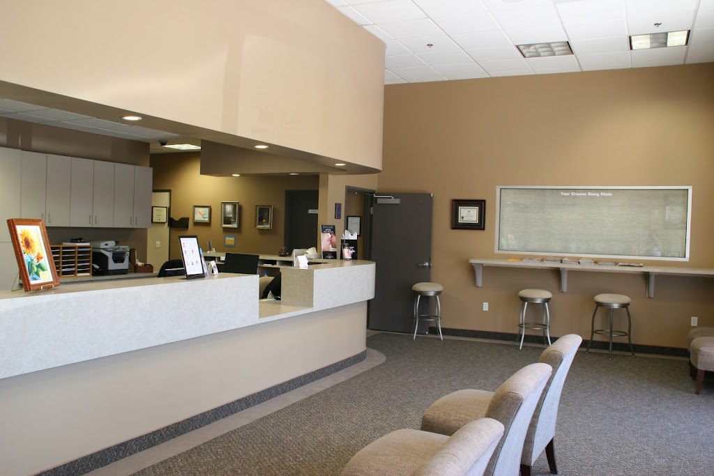 Elite Smiles | 24155 Magic Mountain Pkwy, Valencia, CA 91355, USA | Phone: (661) 222-7724