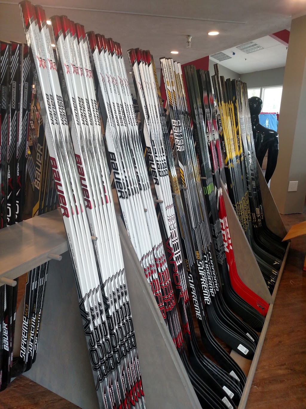 Hit the Net Sports | 141 Great Rd, Acton, MA 01720, USA | Phone: (978) 266-2600