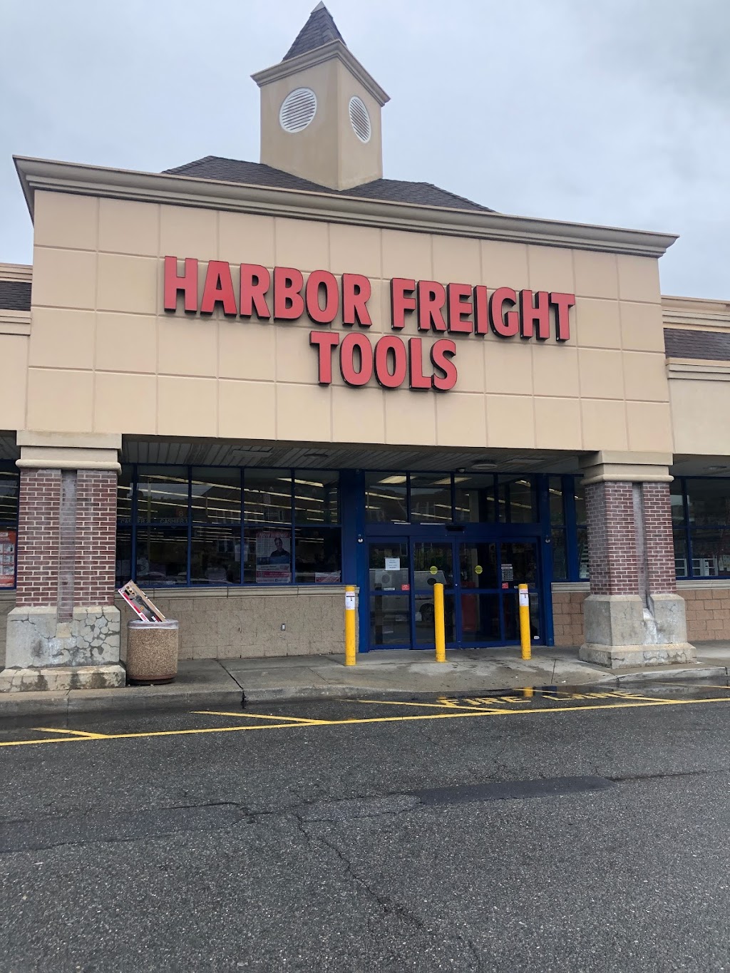 Harbor Freight Tools | 270 Peninsula Blvd, Hempstead, NY 11550, USA | Phone: (516) 565-0349