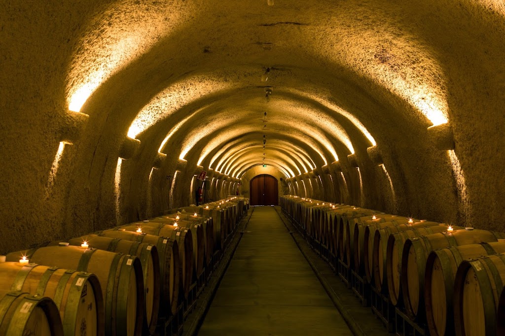 Keller Estate Winery | 5875 Lakeville Hwy, Petaluma, CA 94954, USA | Phone: (707) 765-2117