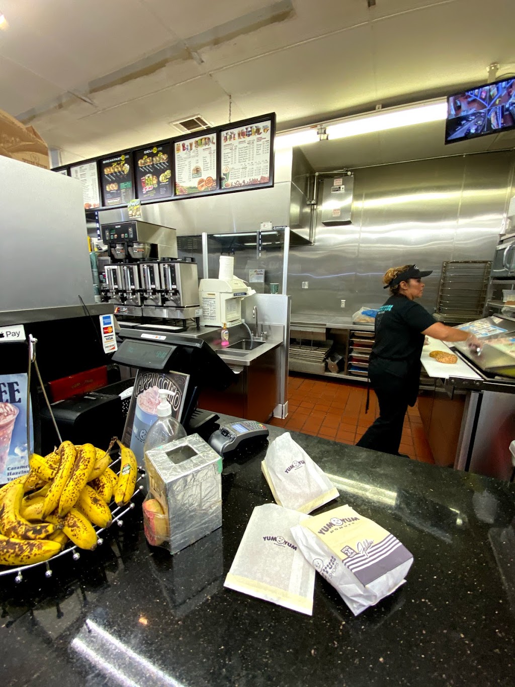 Yum Yum Donuts | 429 N Vincent Ave, Covina, CA 91722, USA | Phone: (626) 962-0110