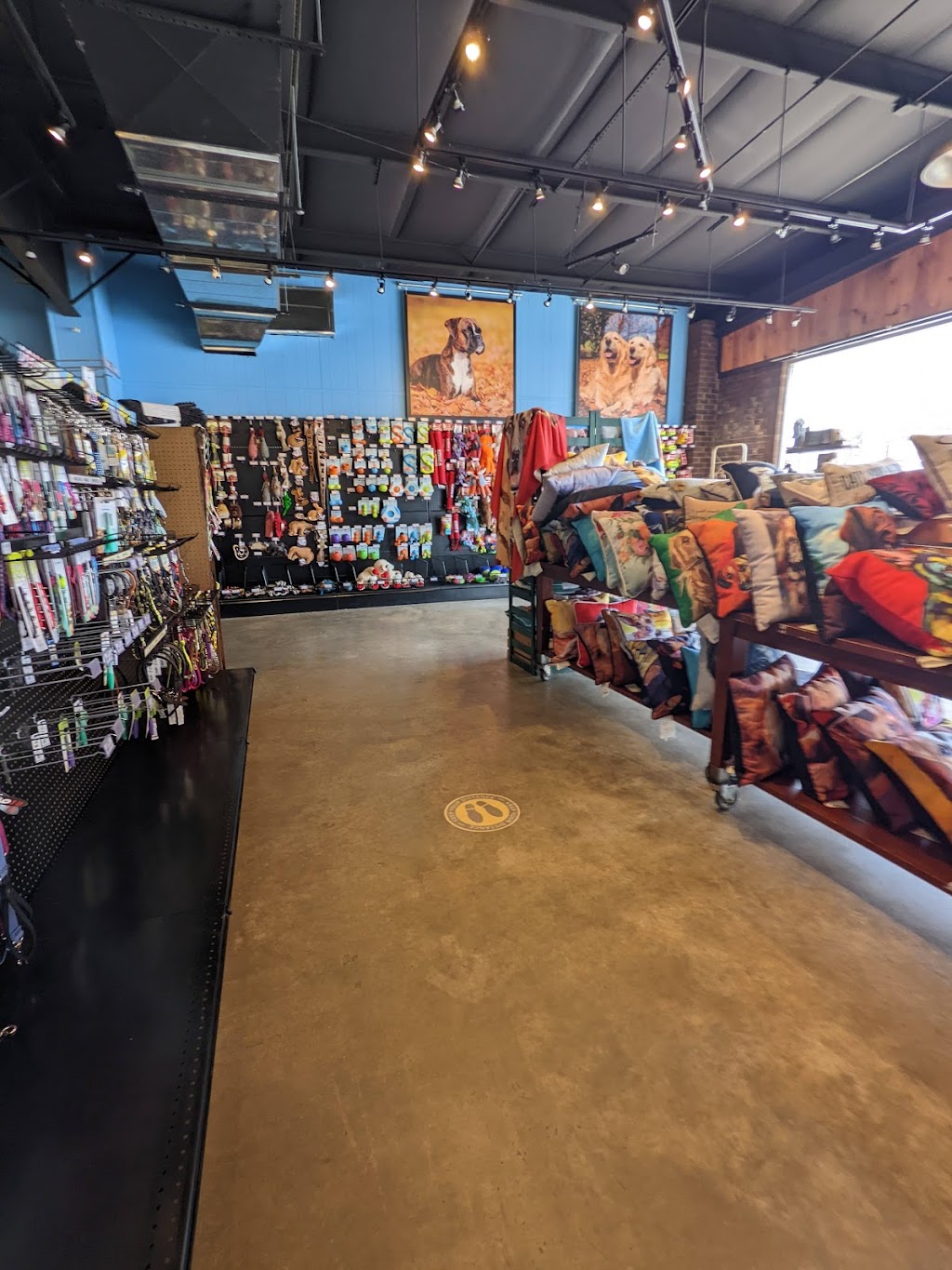 Natures Emporium Pet Food Market | Gift Store | 3580 S Church St, Burlington, NC 27215, USA | Phone: (336) 538-2450