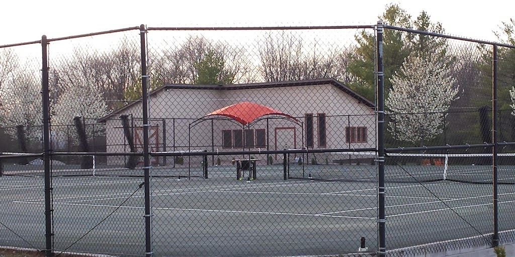 Beavercreek Clay Courts Tennis Club | 2373 Lacresta Dr, Dayton, OH 45431, USA | Phone: (937) 956-8864