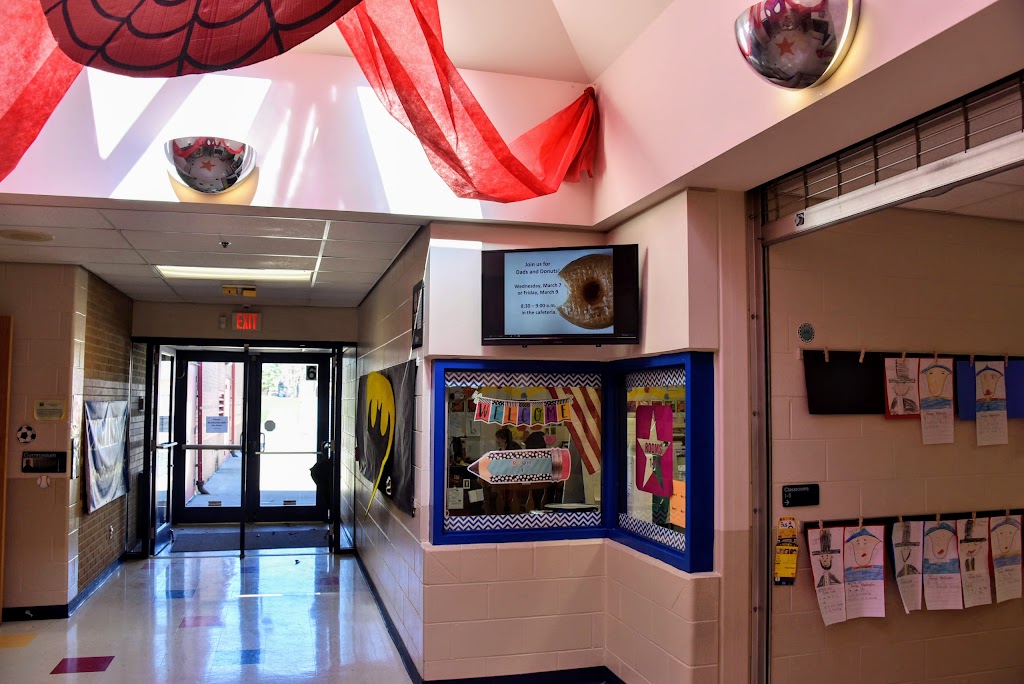 Symmes Elementary School | 11820 Enyart Rd, Loveland, OH 45140, USA | Phone: (513) 686-1740