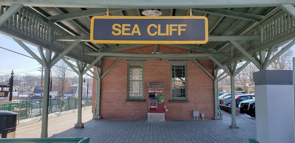 Sea Cliff LIRR Station Parking 2 | 60-62 Sea Cliff Ave, Glen Cove, NY 11542, USA | Phone: (516) 676-2000