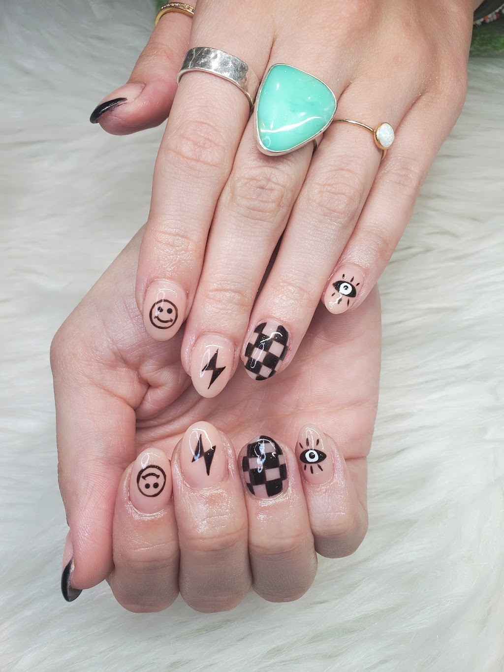 QT Nails & Lashes | 1525 S Higley Rd suite 103, Gilbert, AZ 85296, USA | Phone: (480) 840-9000