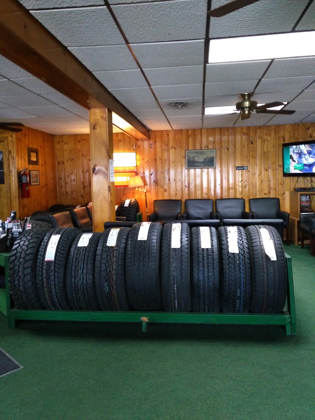 Essey Tire | 5200 PA-51, Belle Vernon, PA 15012, USA | Phone: (724) 379-4800