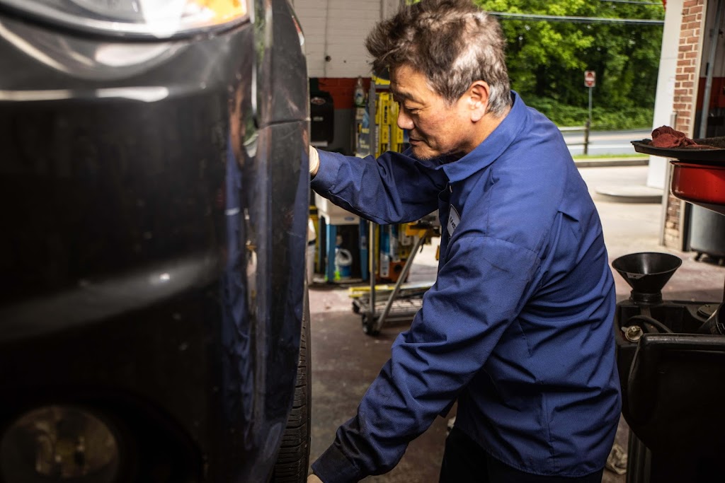 Metro Motor | Glen Echo Exxon | 6729-A Goldsboro Rd, Bethesda, MD 20817, USA | Phone: (301) 229-8666