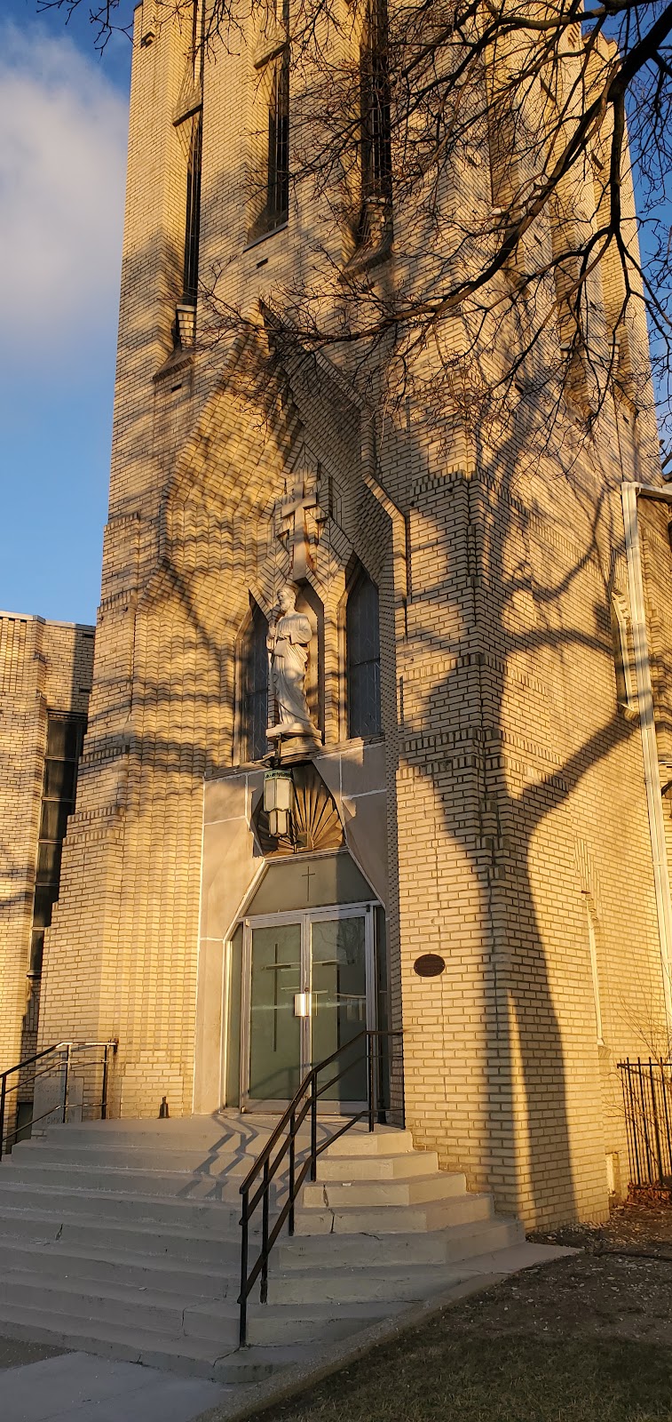 St Peters Maronite Church | 166 Tecumseh Road West, Windsor, ON N8X 1E9, Canada | Phone: (519) 973-7240