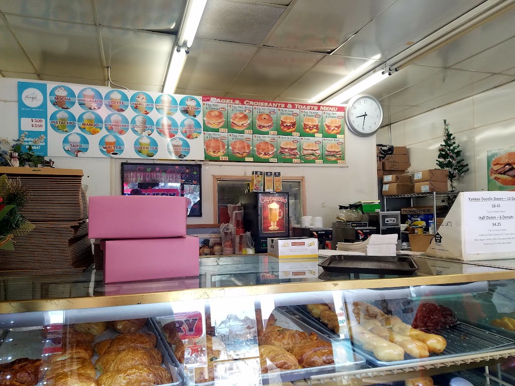 Yankee Doodle Donuts | 3687 W Florida Ave, Hemet, CA 92545, USA | Phone: (951) 652-9733